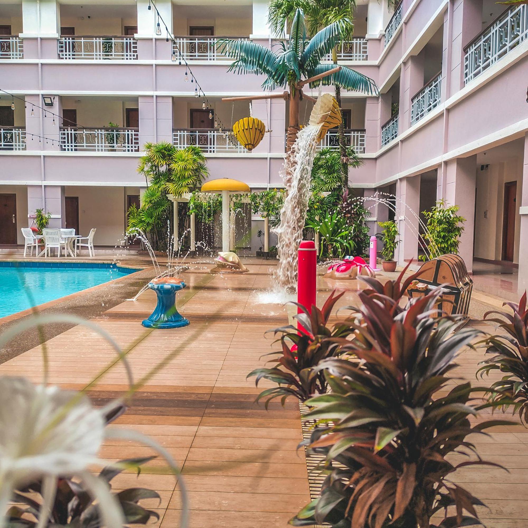 Starlodge Kampong Jerudong Екстериор снимка